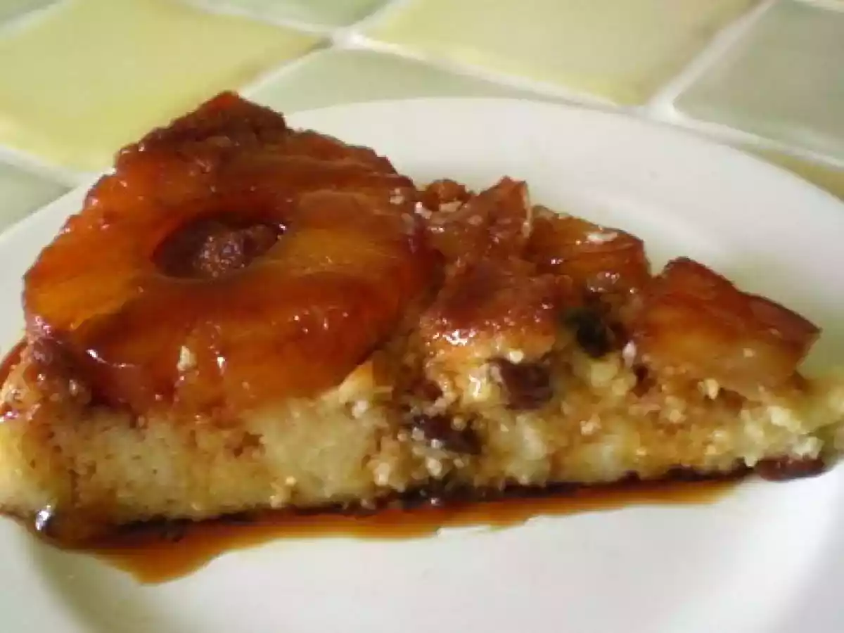 GATEAU DE SEMOULE RENVERSE A L'ANANAS