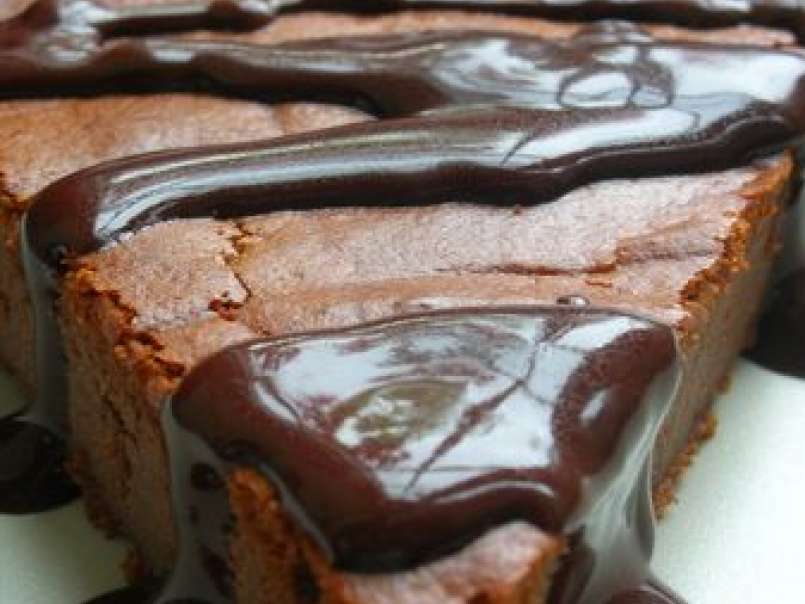 Gâteau extra-Fondant Chocolat-Ricotta et sa Sauce Corsée au Cacao