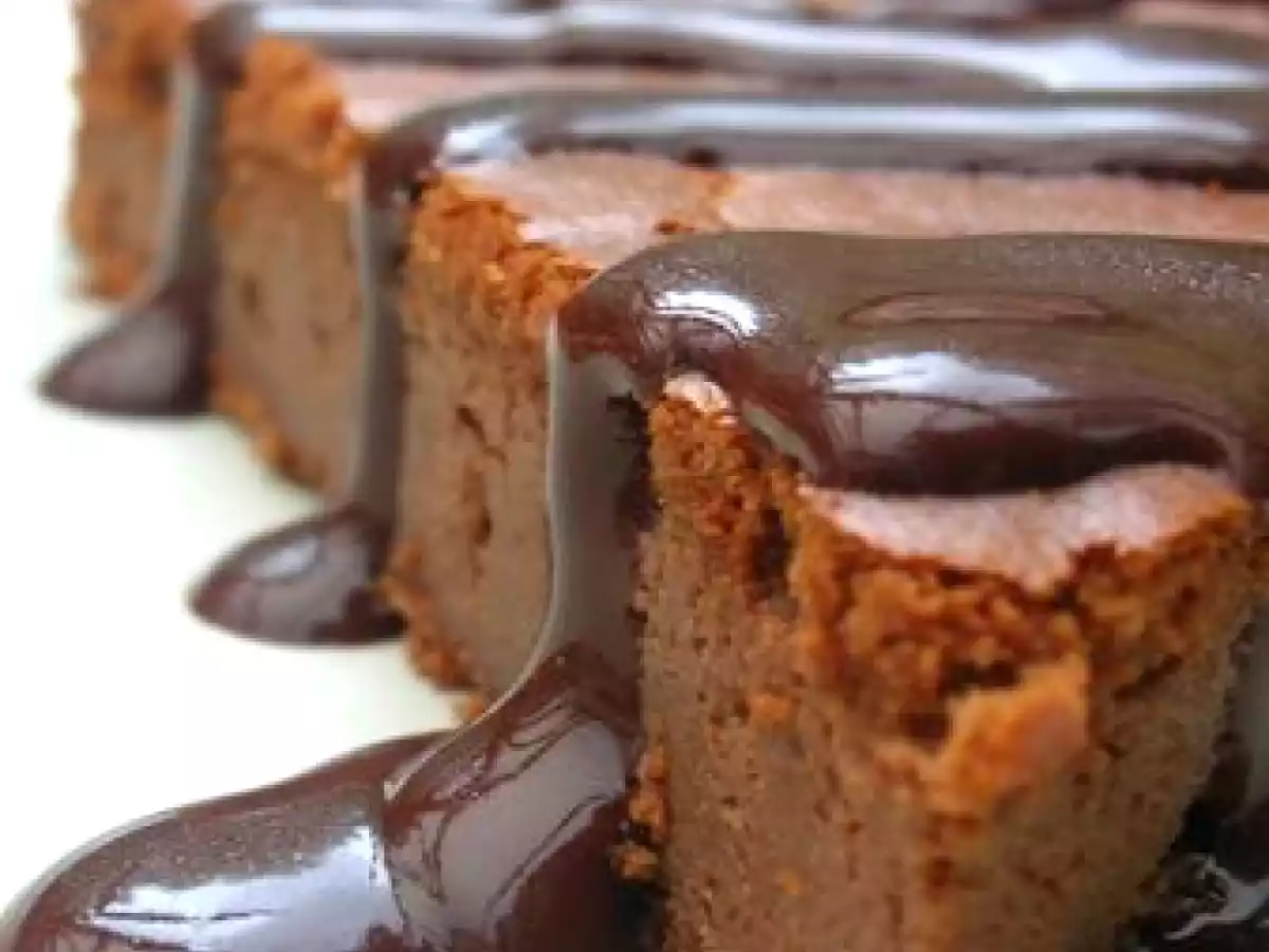 Gâteau extra-Fondant Chocolat-Ricotta et sa Sauce Corsée au Cacao - photo 2