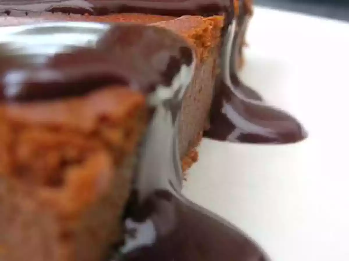 Gâteau extra-Fondant Chocolat-Ricotta et sa Sauce Corsée au Cacao - photo 3