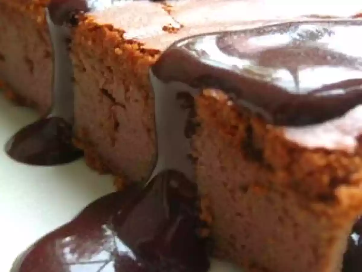 Gâteau extra-Fondant Chocolat-Ricotta et sa Sauce Corsée au Cacao - photo 4