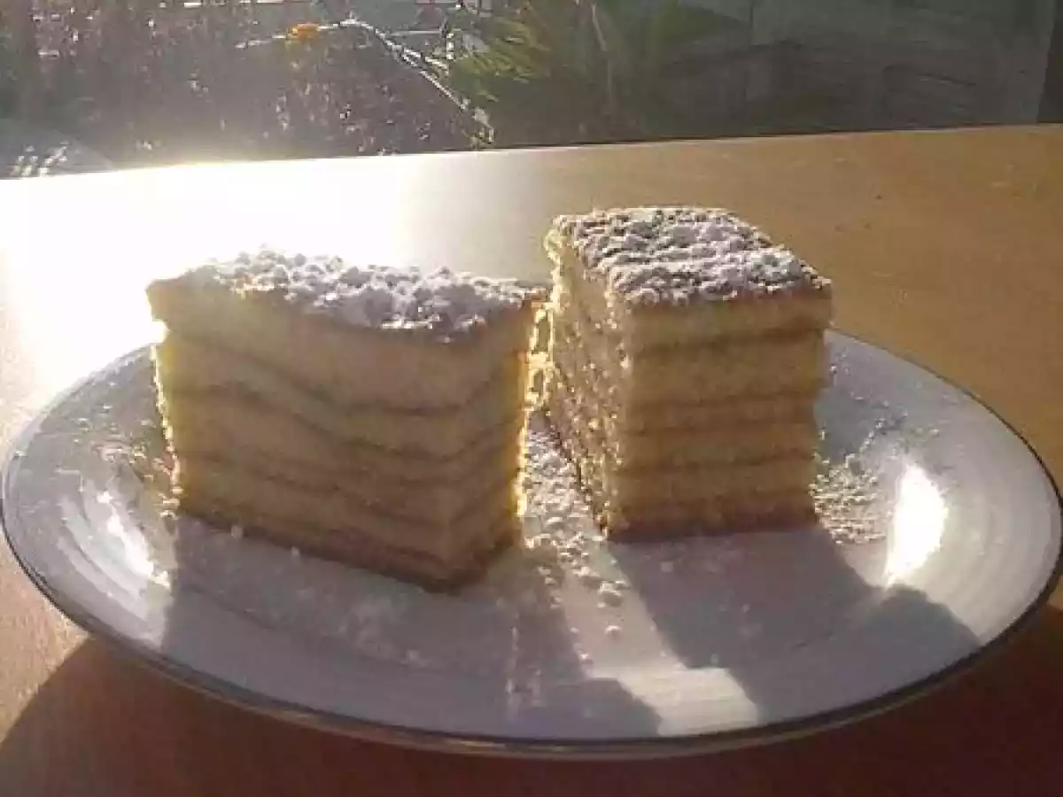 Gâteau feuilleté à la pâte d'amandes