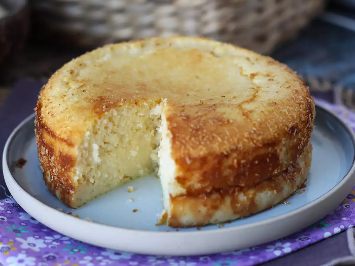Gâteau-flan à la noix de coco et au lait concentré, facile et fondant - photo 5