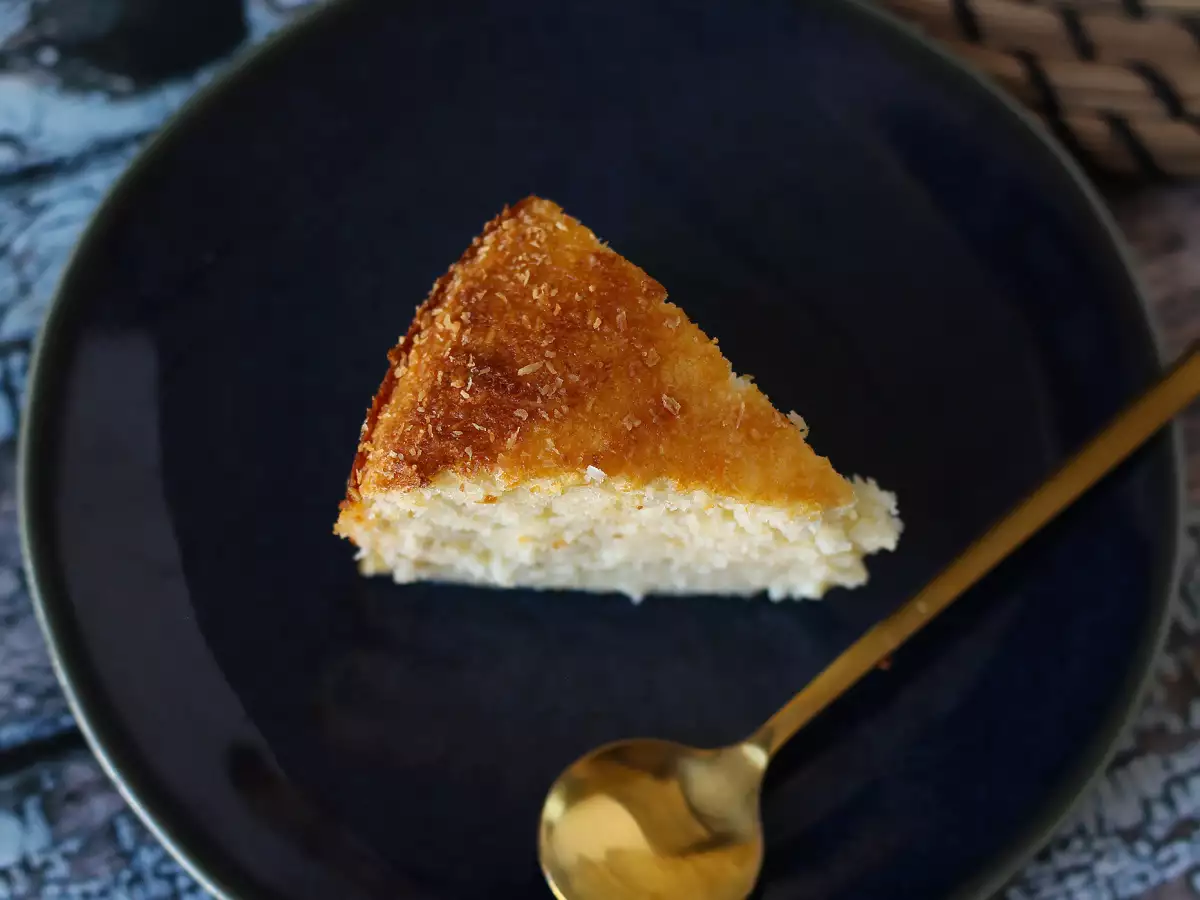 Gâteau-flan à la noix de coco et au lait concentré, facile et fondant - photo 6