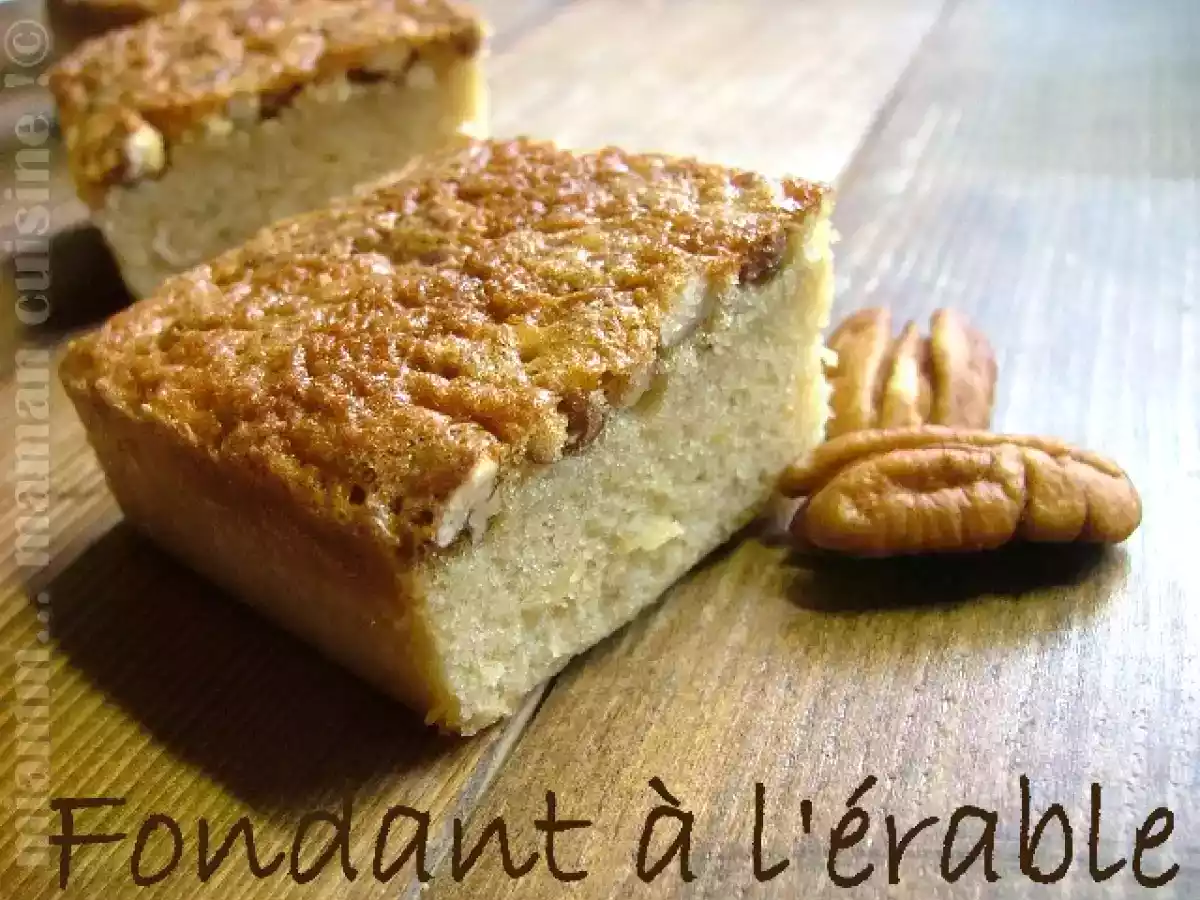 Gâteau fondant à l'érable & aux noix de pécan