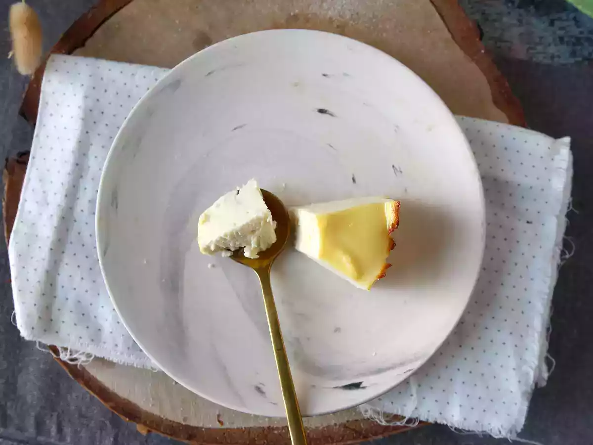 Gâteau fondant à la ricotta économique et avec seulement 4 ingrédients - photo 5