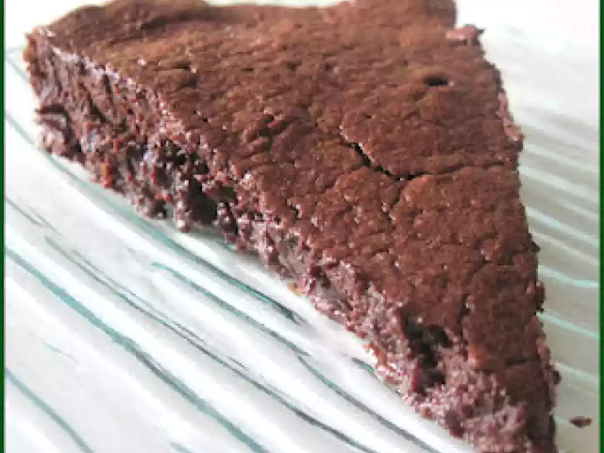 Gâteau fondant mousseux au chocolat (comme une mousse au chocolat) - photo 2