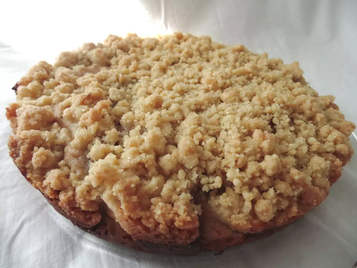 Gâteau fraise banane et crumble à l'amande - photo 2