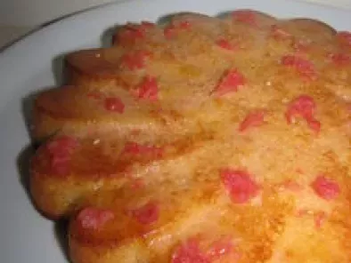 Gâteau humide au pamplemousse rose