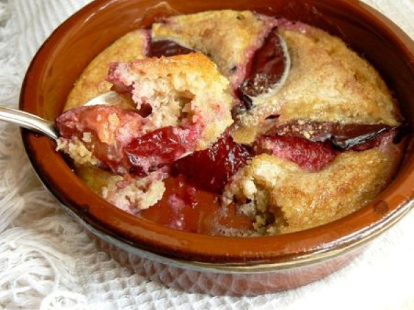 Gateau Hyperproteine Aux Prunes Facon Clafouti Recette Ptitchef