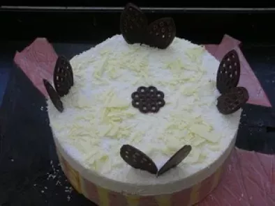 Gâteau Joconde à la Mousse de Framboises et au Bavarois au Lait de Coco - photo 2