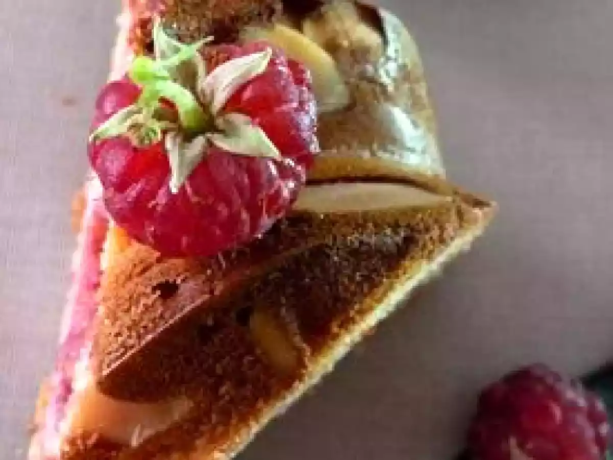 Gâteau léger aux framboises & purée d'amande - photo 3