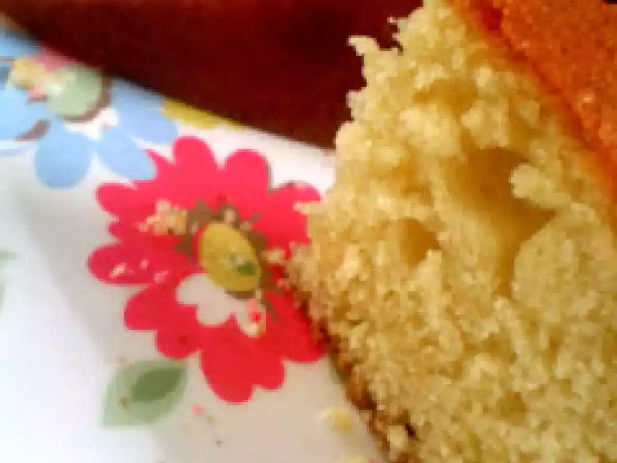 GâTEAU MOELLEUX à l'HUILE d'OLIVE et PAMPLEMOUSSE