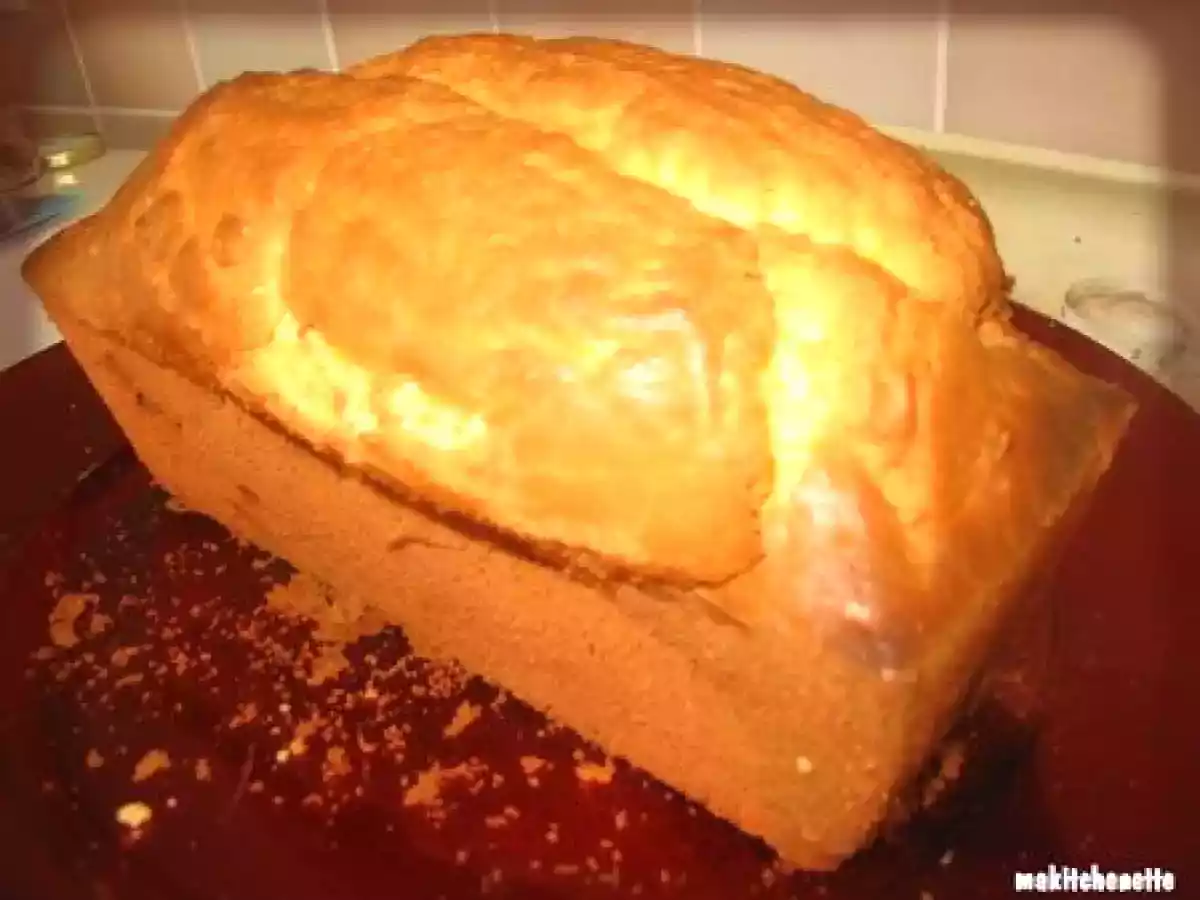 GATEAU MOELLEUX A L'ORANGE (quelque peu alcoolisée...)