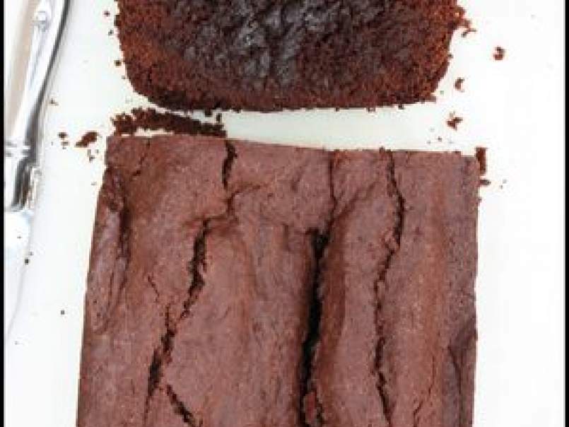 Gâteau moelleux au chocolat, compotée de mirabelles au gingembre confit, photo 1