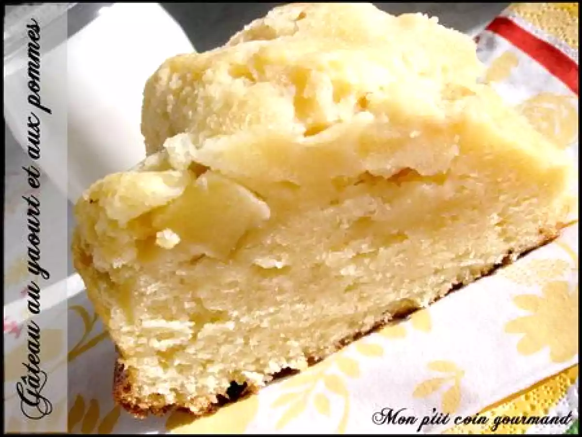 Gâteau moelleux au yaourt et aux pommes