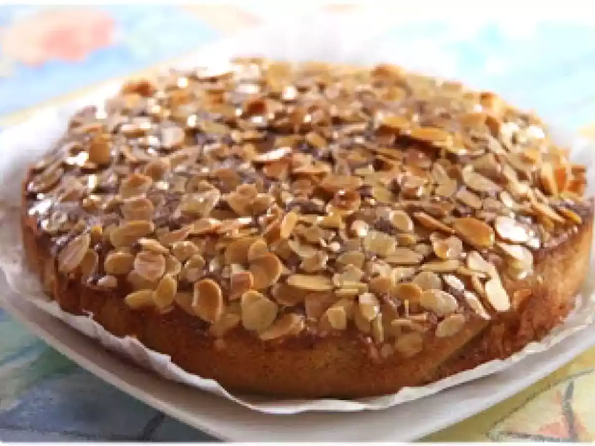 Gâteau moelleux aux amandes et au miel