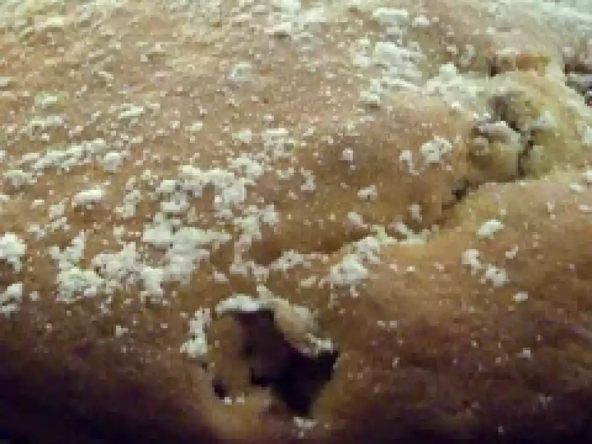 Gâteau moelleux aux cerises et aux raisins secs