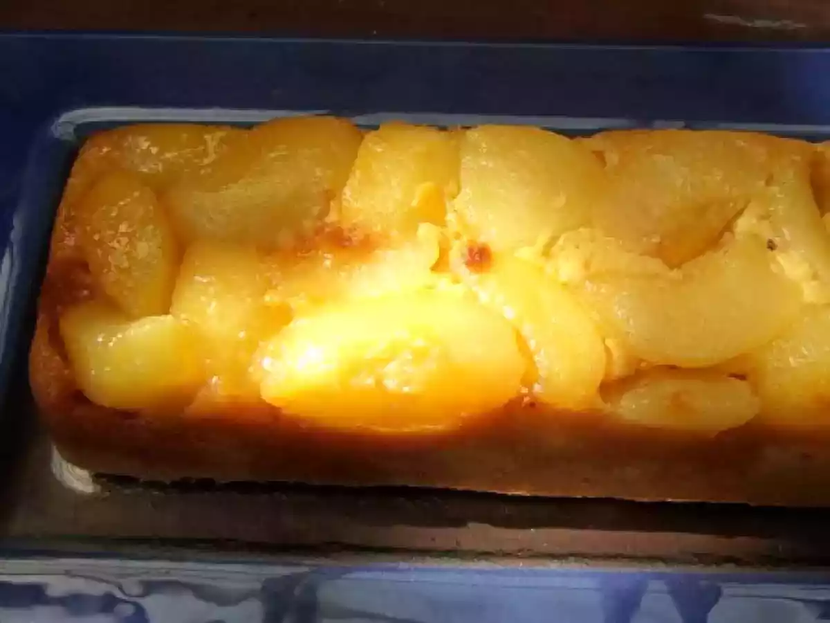 Gâteau moelleux aux nectarines blanches et amandes SANS GLUTEN - photo 2