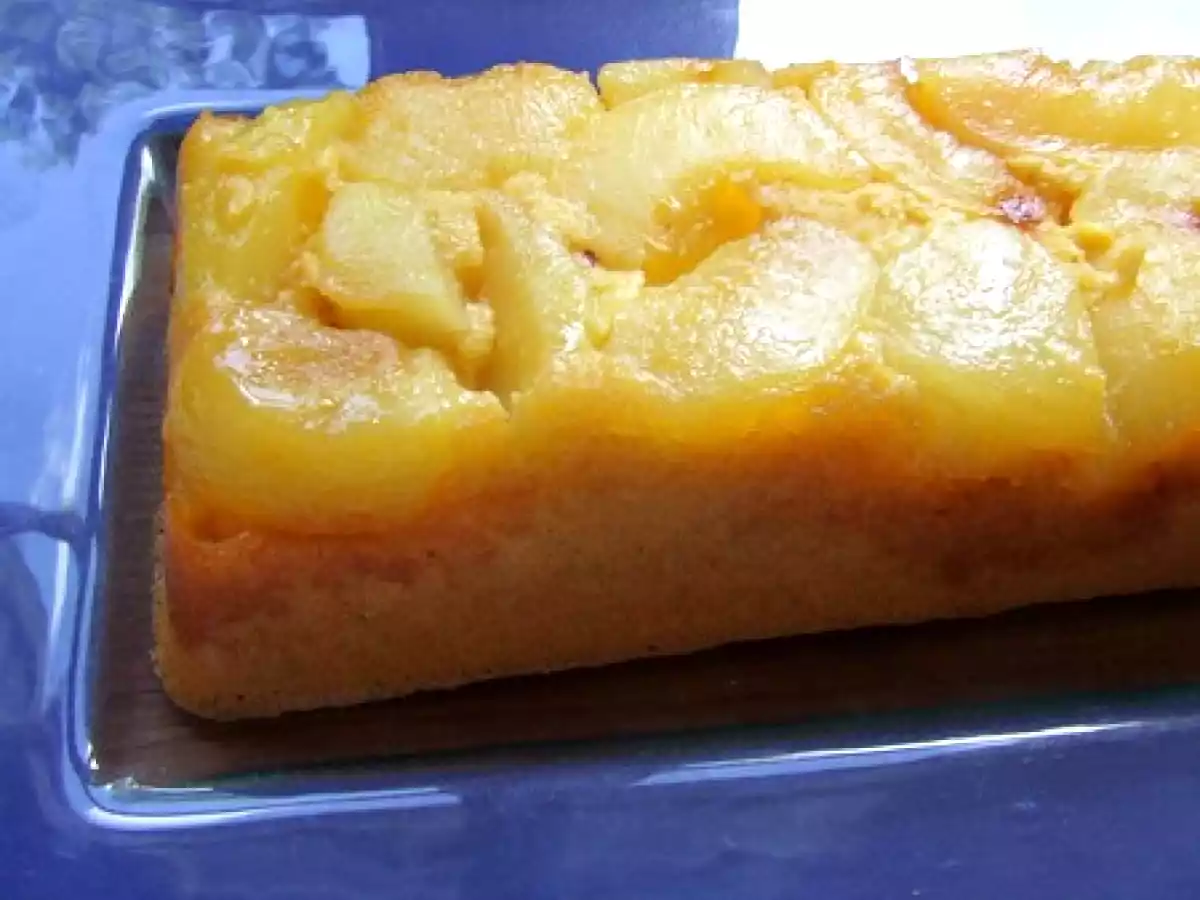 Gâteau moelleux aux nectarines blanches et amandes SANS GLUTEN