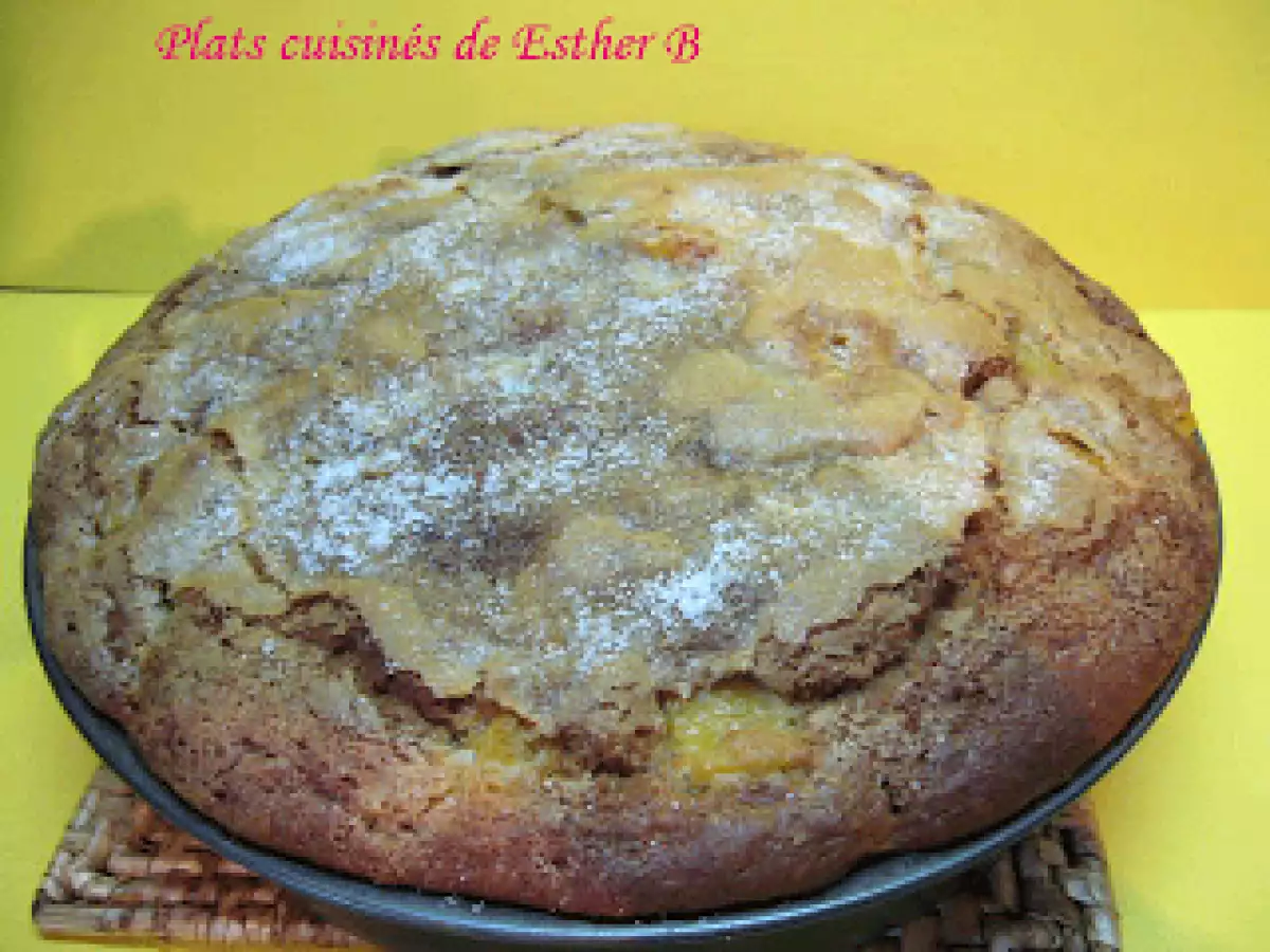 Gâteau moelleux aux pêches, sauce à la vanille et au caramel - photo 2