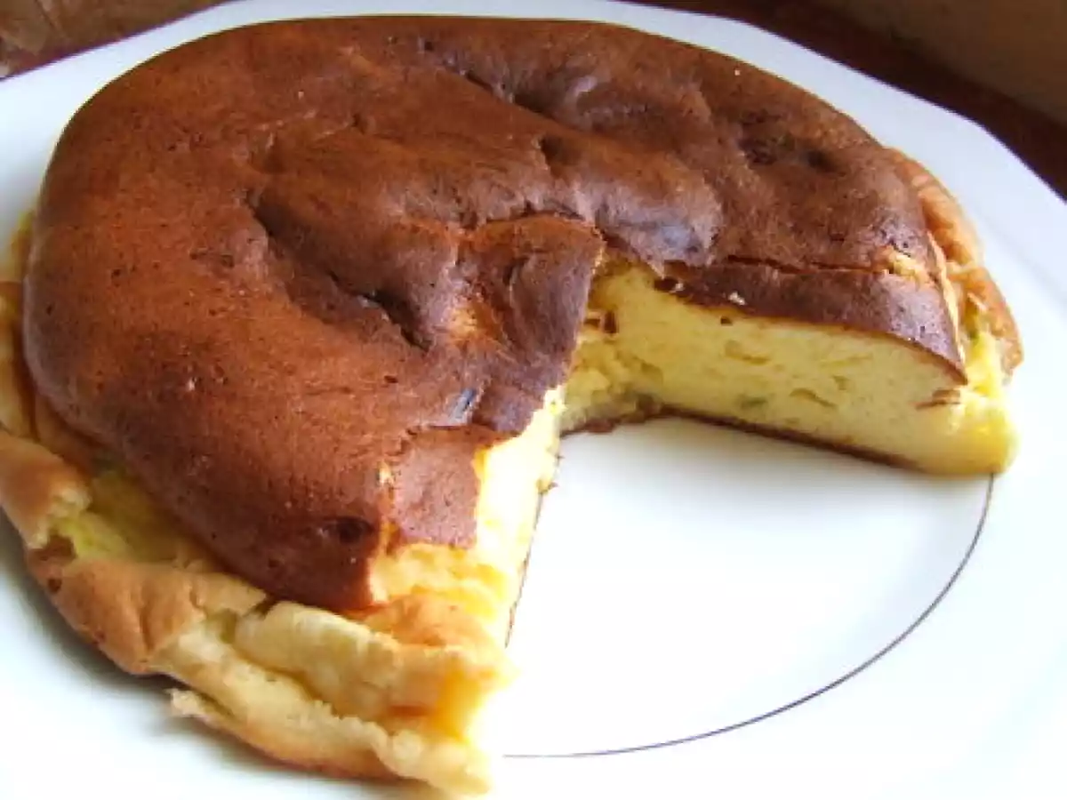 Gâteau moelleux (et frais!) au fromage de chèvre & kumbawa