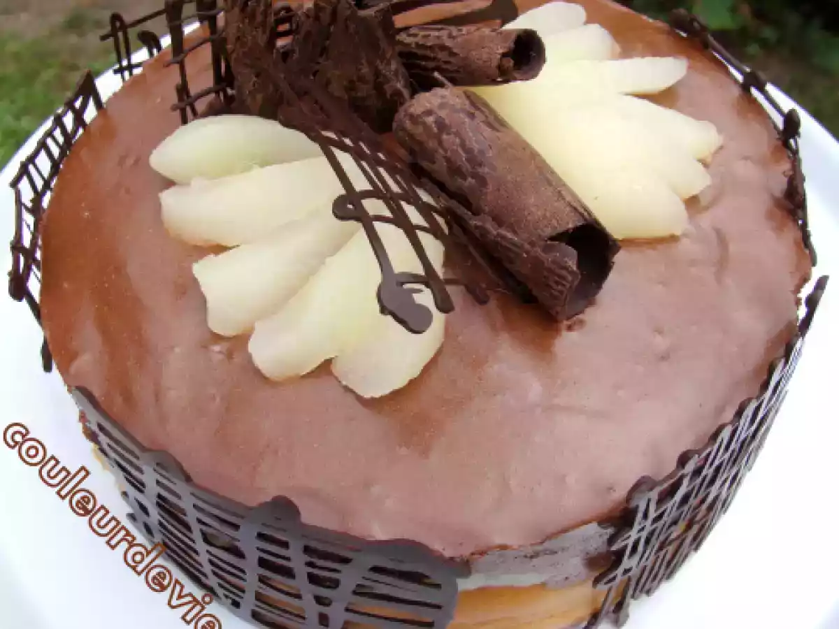 Gâteau mousseux chocolat au poire