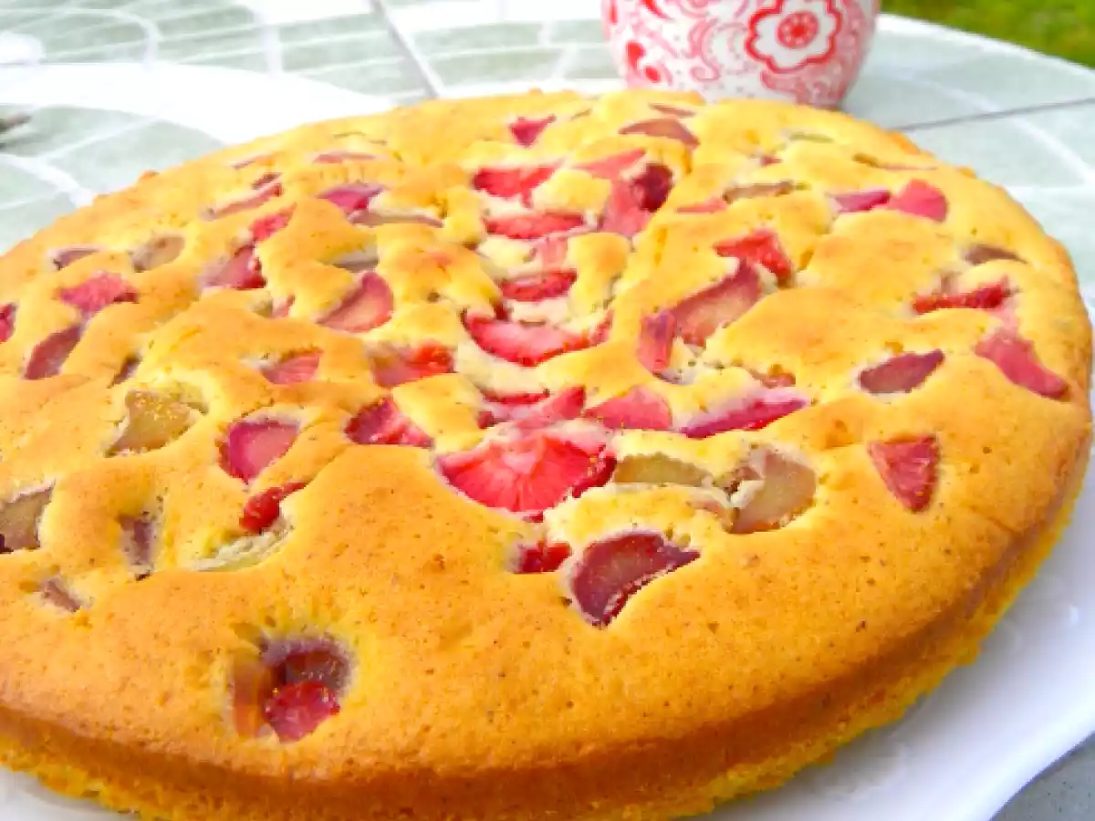 Gâteau norvégien à la rhubarbe