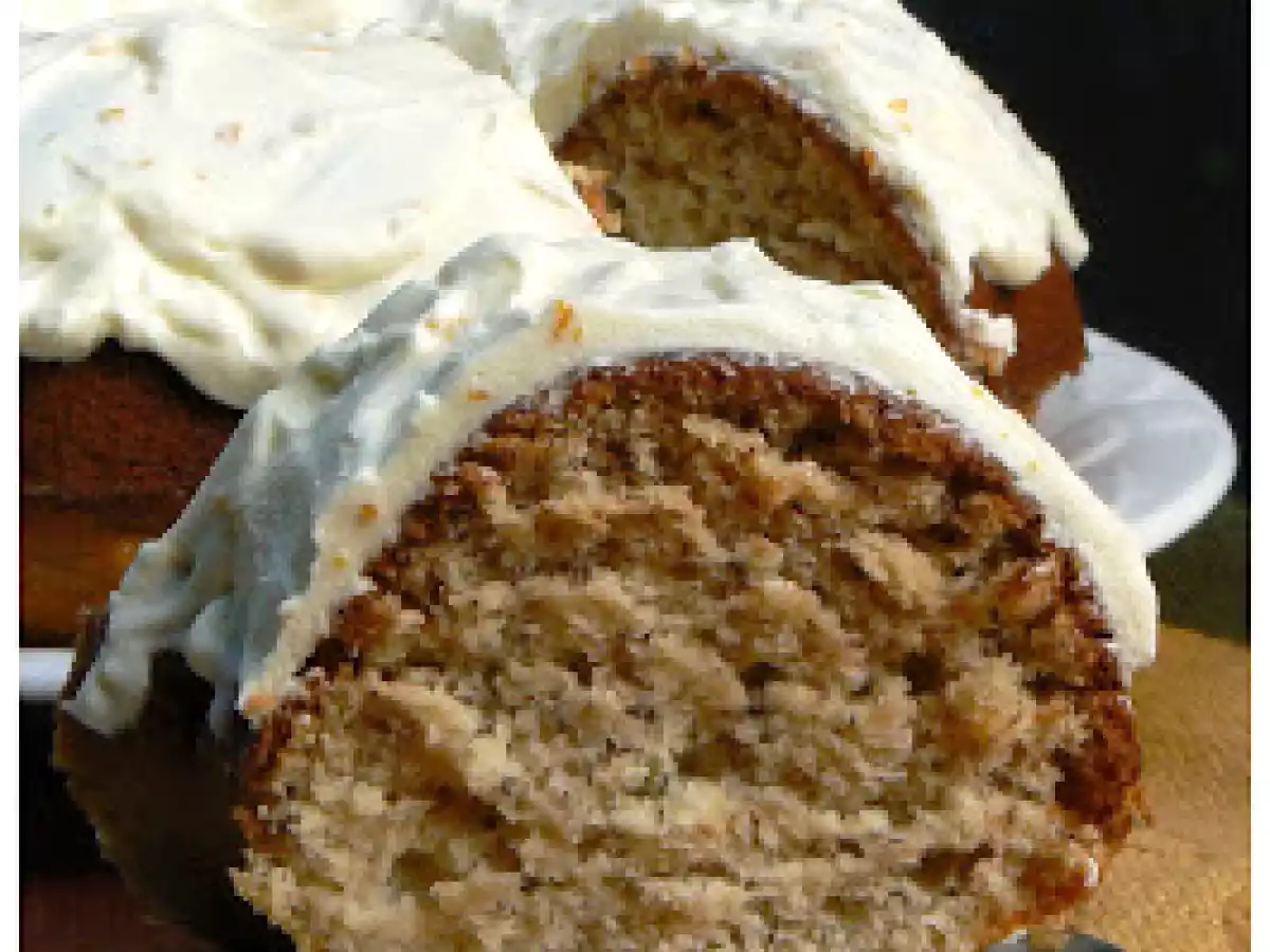 Gâteau rapide aux bananes et glaçage fromagé à l'orange