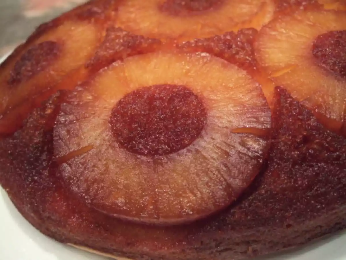 Gâteau renversé à l'ananas caramélisé