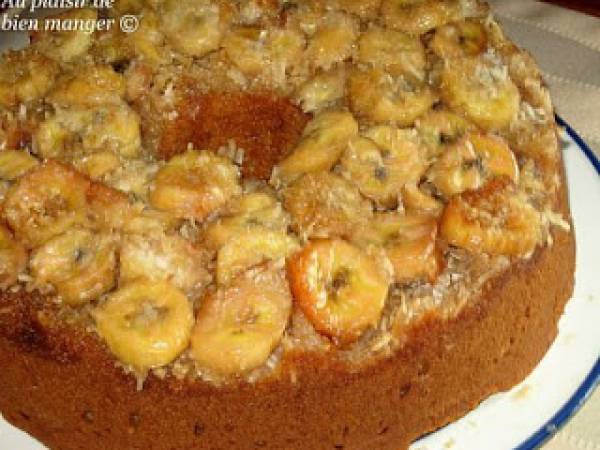 Gâteau renversé à la bananes et noix de coco