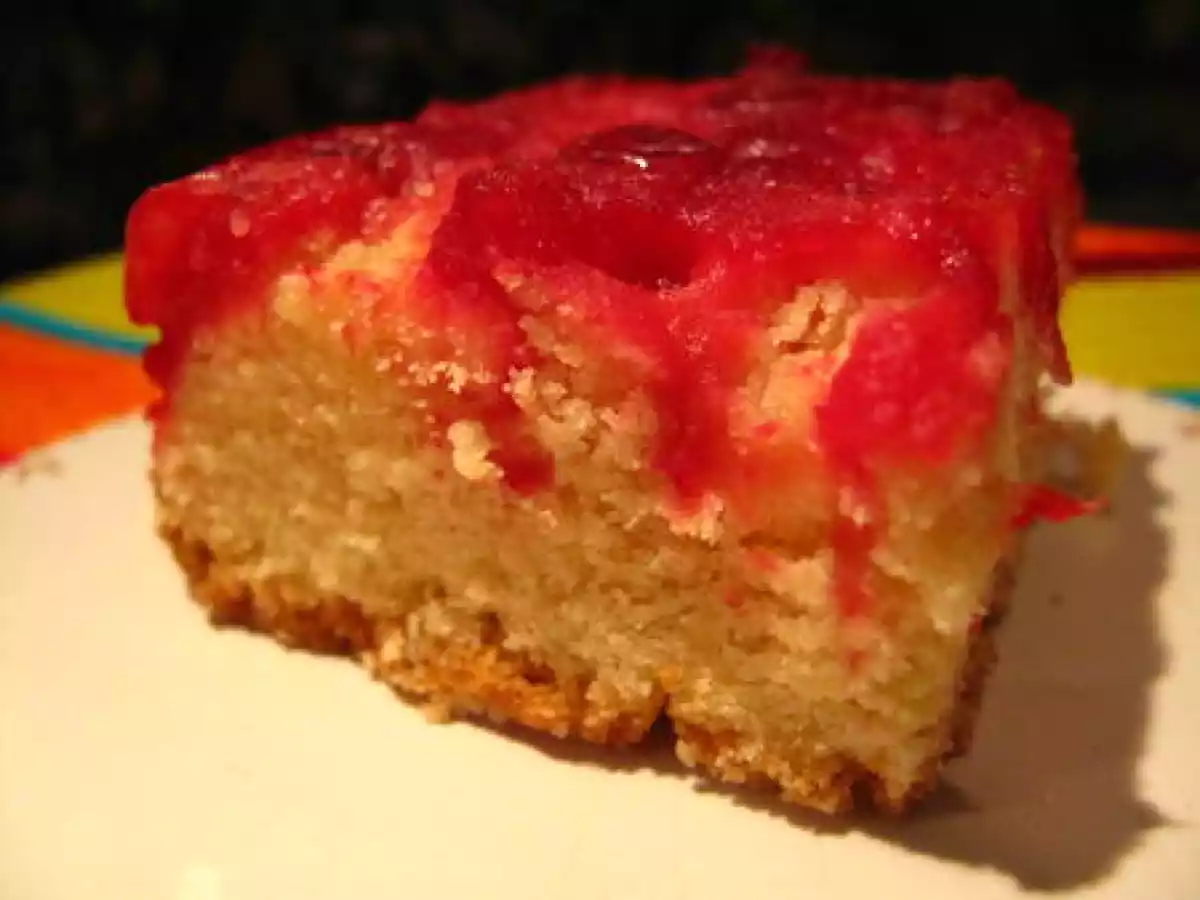 Gâteau renversé aux cranberries fraîches