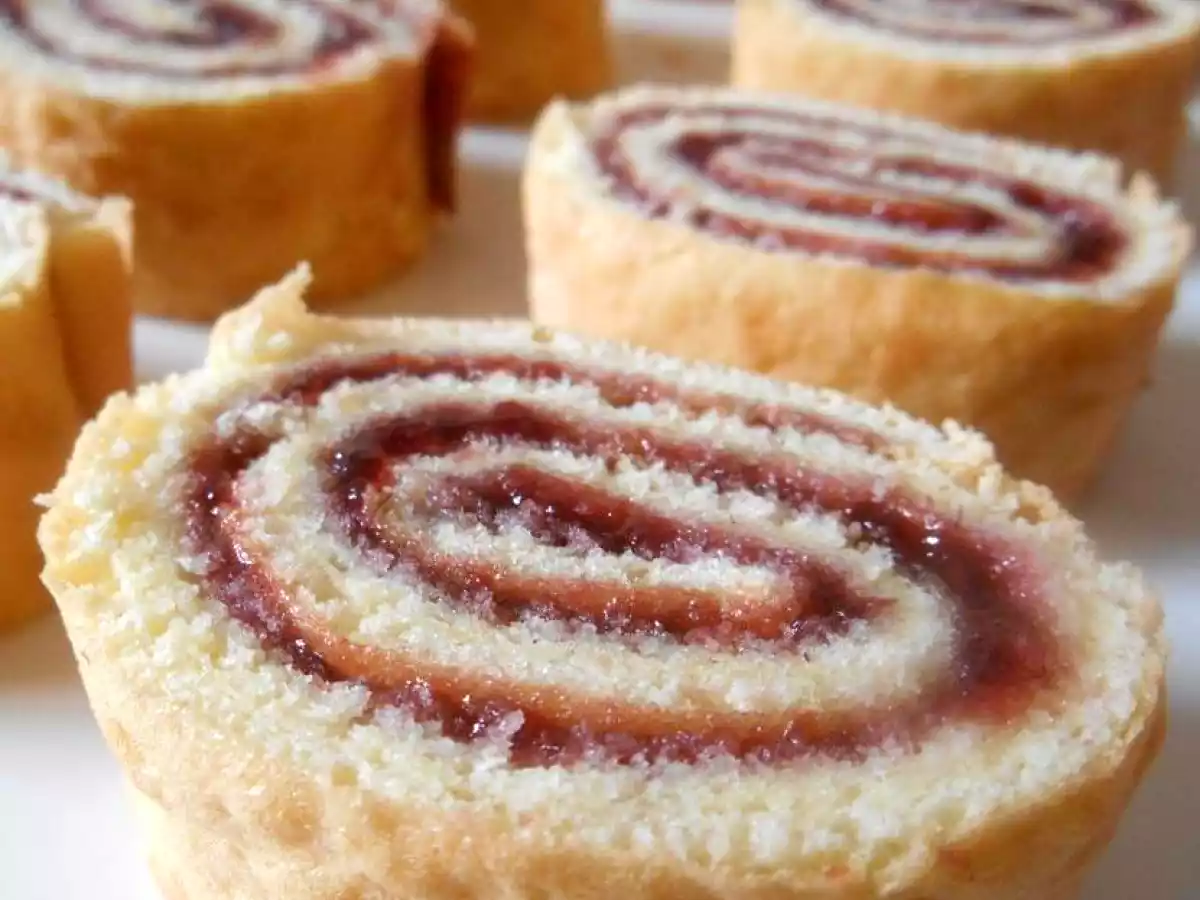 Gâteau roulé à la confiture - photo 2