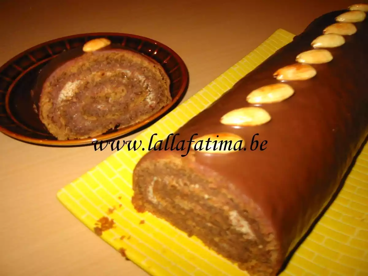 Gâteau roulé au chocolat/café et amandes