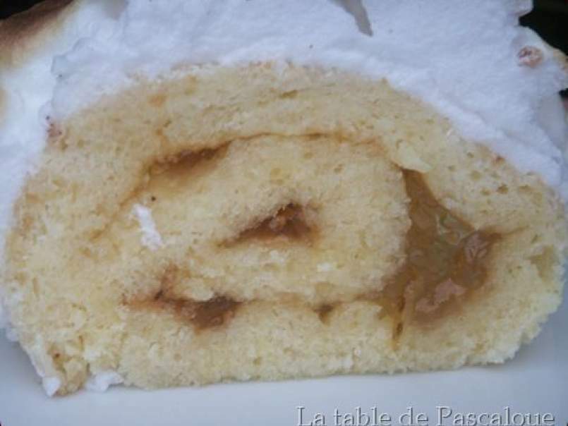 Gâteau roulé meringué à la poudre d'amande et citron - photo 5