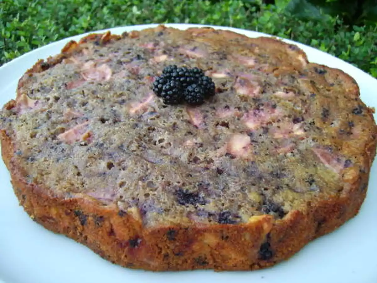 GÂTEAU RUSTIQUE D'AUTOMNE AUX POMMES ET AUX MÛRES - photo 2