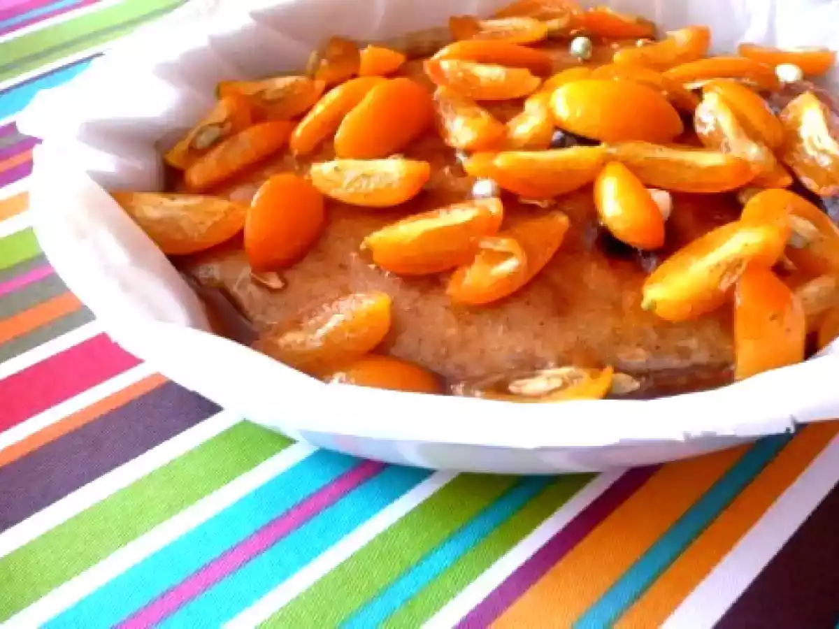 Gâteau spongieux caramélisé aux kumquats et à l'orange douce - photo 3