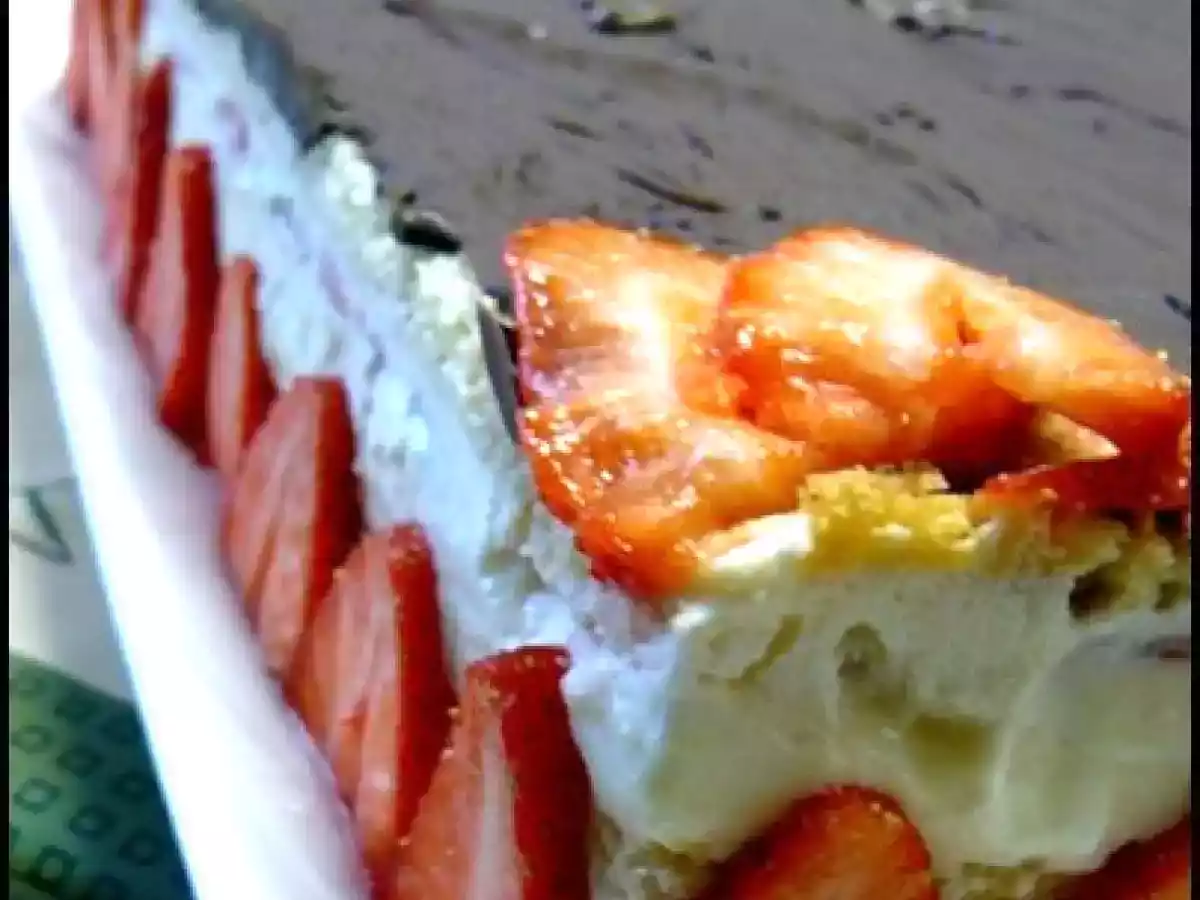 Gâteau tiramisu aux fraises