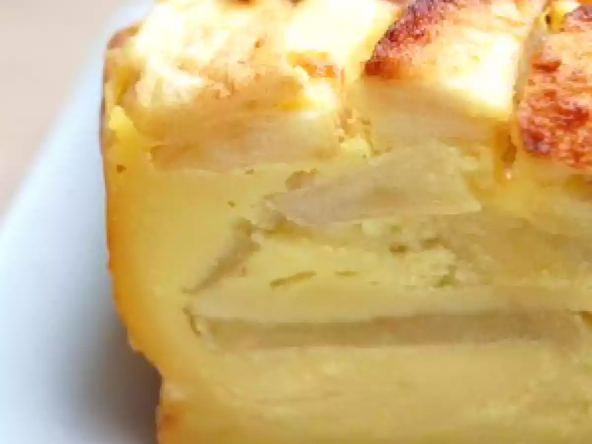 Gâteau tout simple avec plein de pommes...