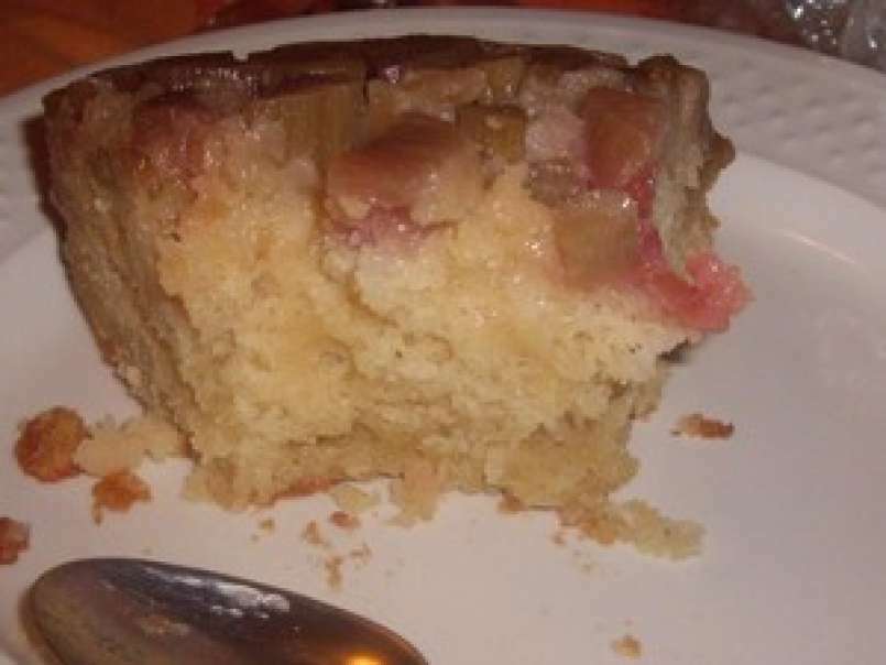 Gâteau tout tendre à la rhubarbe - photo 3