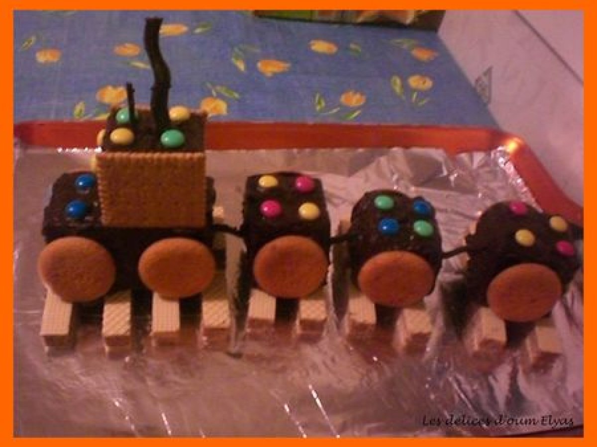 Gâteau De Couches Train Avec Wagon - Cadeau Original Pour Naissance Et Baby Shower