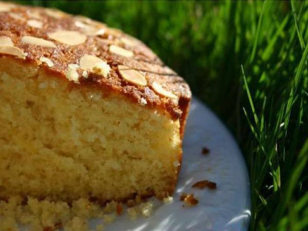 Gâteau (très, très) moelleux au yaourt