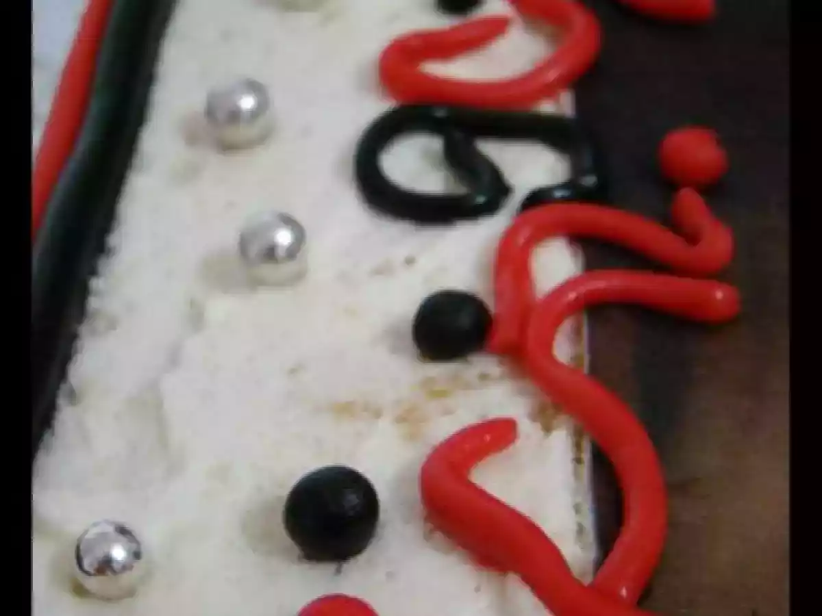 Gateau TWILIGHT ( poirier anniversaire) - photo 4