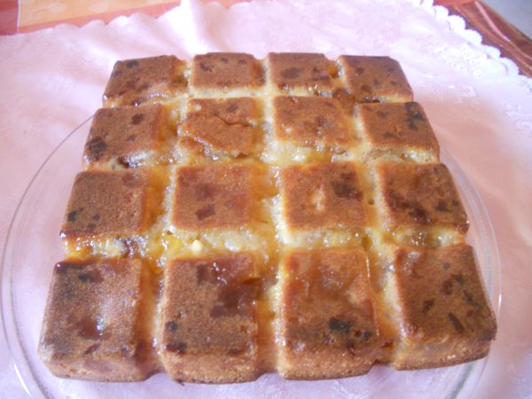 Gateau Yaourt Au Chocolat Blanc Et Confiture D Abricot Recette Ptitchef