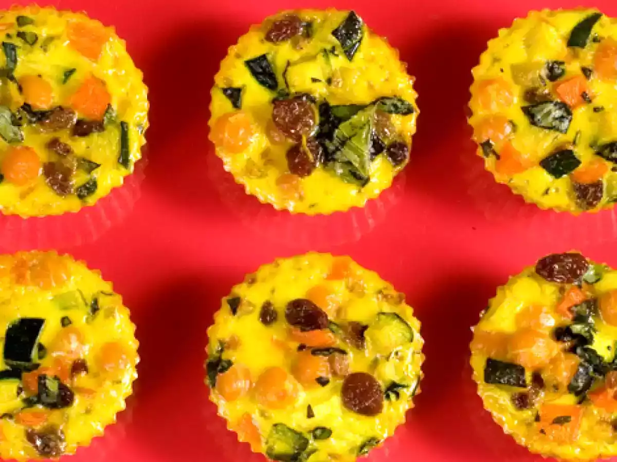 GÂTEAUX DE LÉGUMES AUX POIS CHICHES ET AUX RAISINS