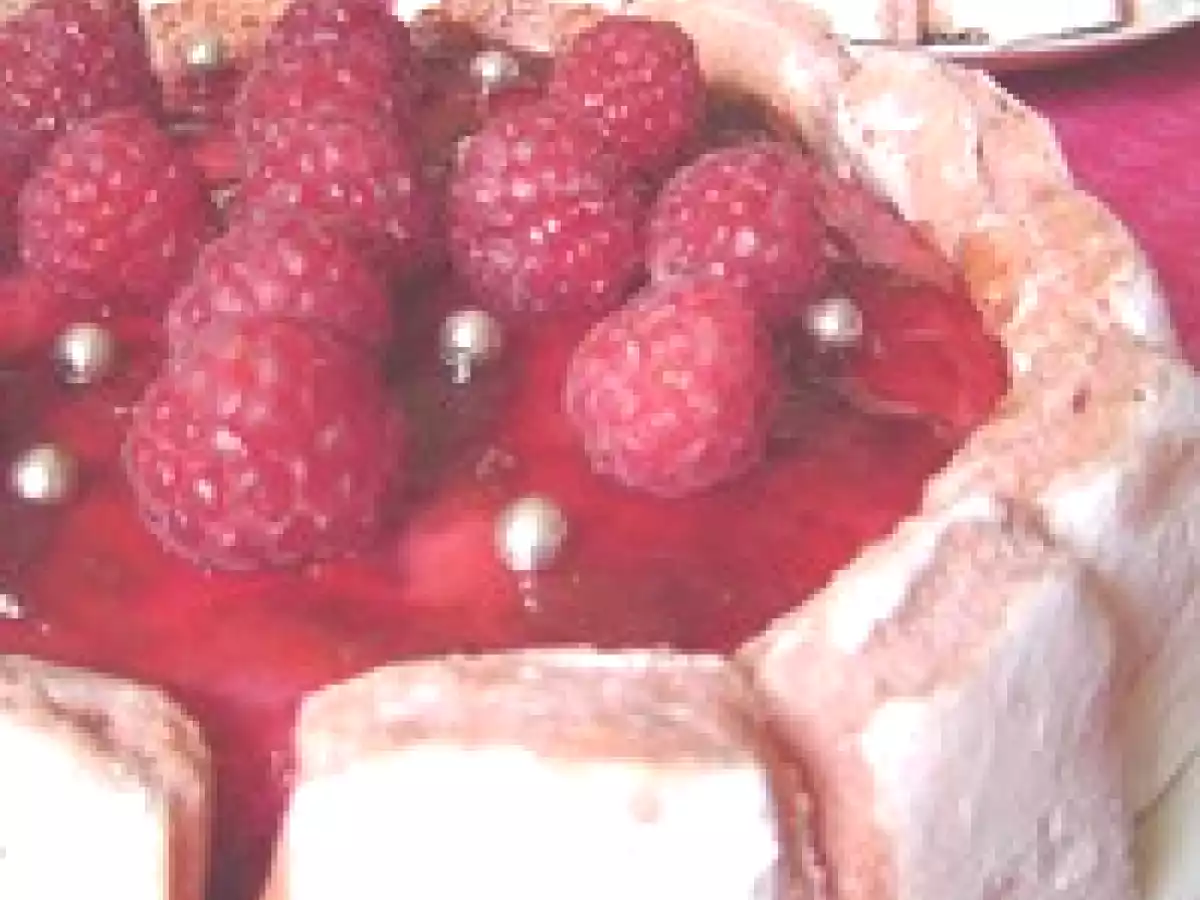 Gateaux fruits rouges et biscuits roses de Reims