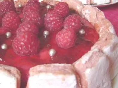 Gateaux fruits rouges et biscuits roses de Reims
