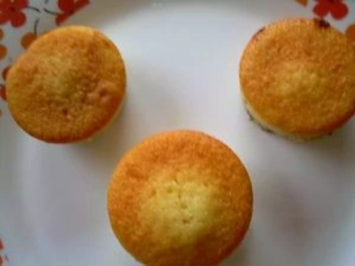 Gâteaux individuels au yaourt sur lit de Nutella