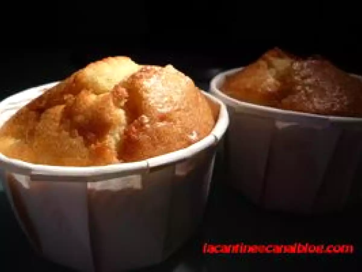 Gateaux moelleux aux poires et caramel tendre