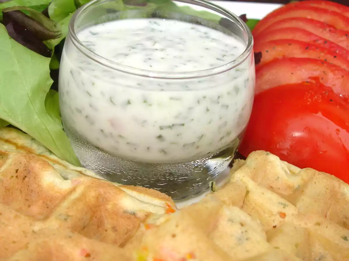 GAUFRES AUX LEGUMES, SAUCE PERSILLEE